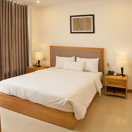 Elegant Hotel เปลกู ภายนอก รูปภาพ