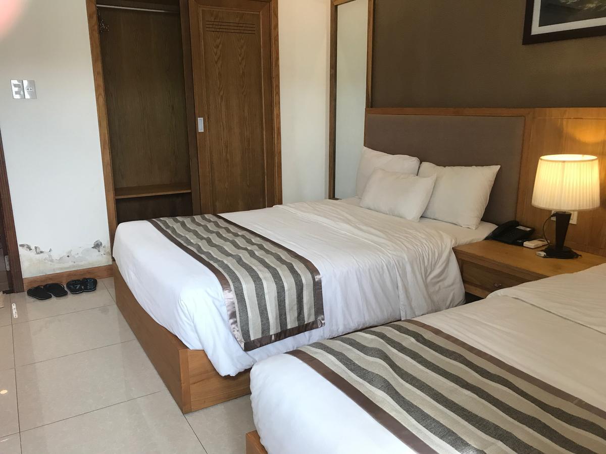 Elegant Hotel เปลกู ภายนอก รูปภาพ