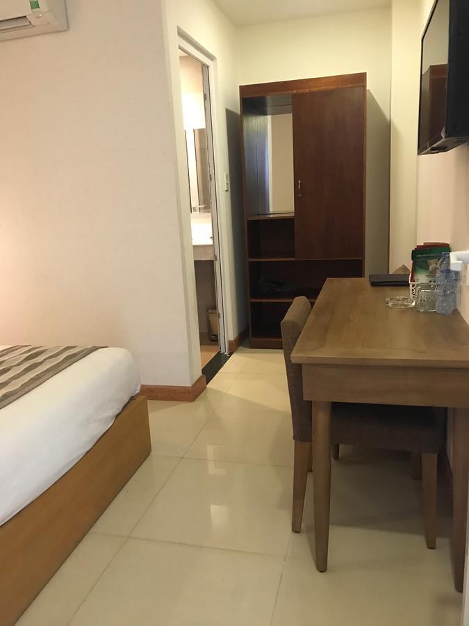 Elegant Hotel เปลกู ภายนอก รูปภาพ