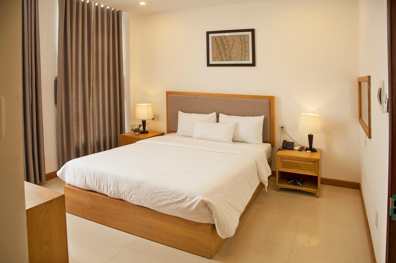 Elegant Hotel เปลกู ภายนอก รูปภาพ