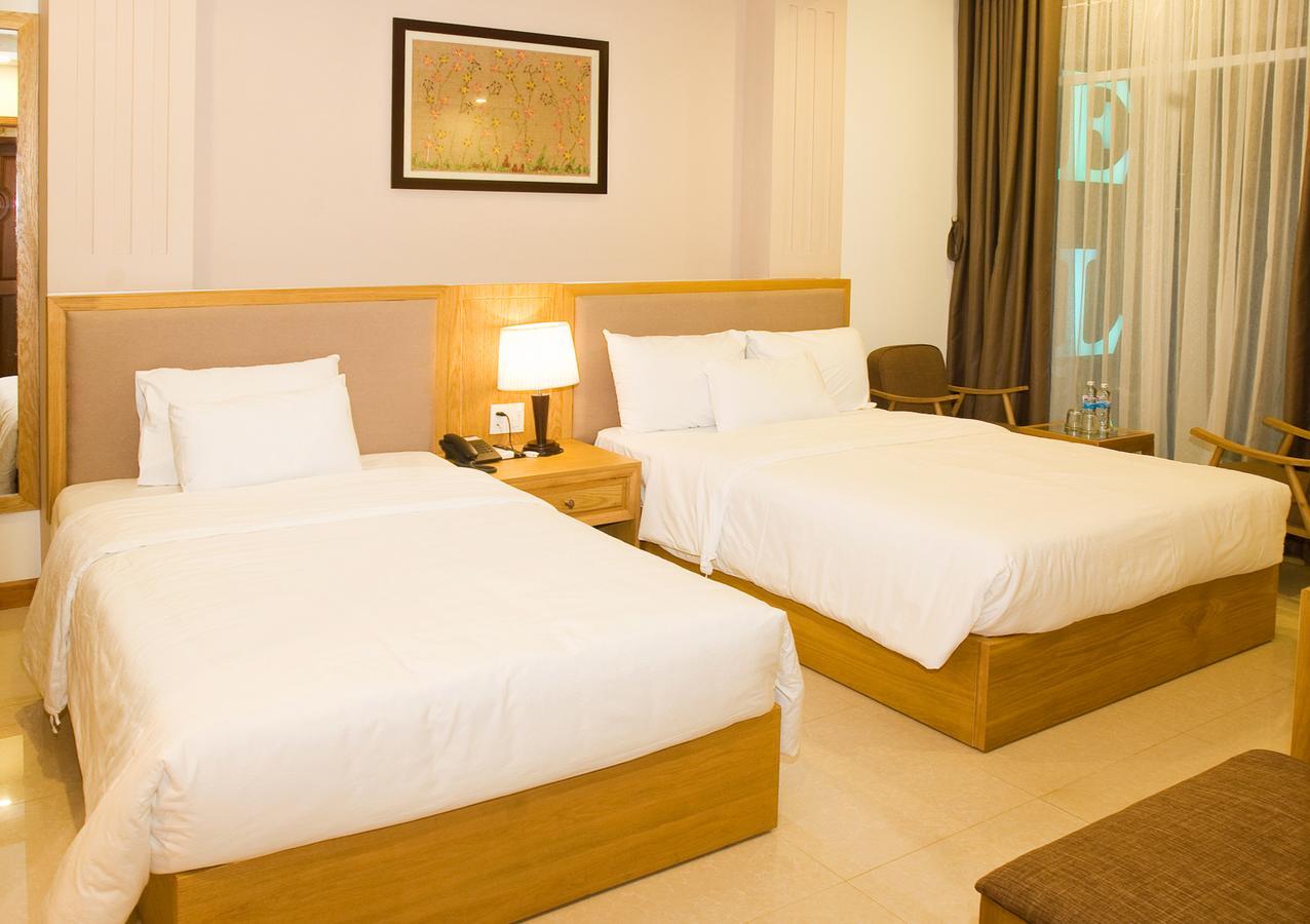 Elegant Hotel เปลกู ภายนอก รูปภาพ