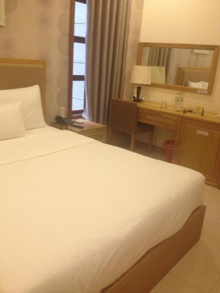 Elegant Hotel เปลกู ภายนอก รูปภาพ